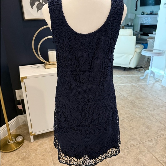 J Gee Elegant Navy Lace Dress. Size Medium - Picture 2 of 5